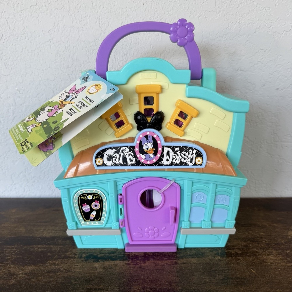 Disney Parks Daisy Duck Cafe House‎ 15 Piece Play Set Brand New Never Opened